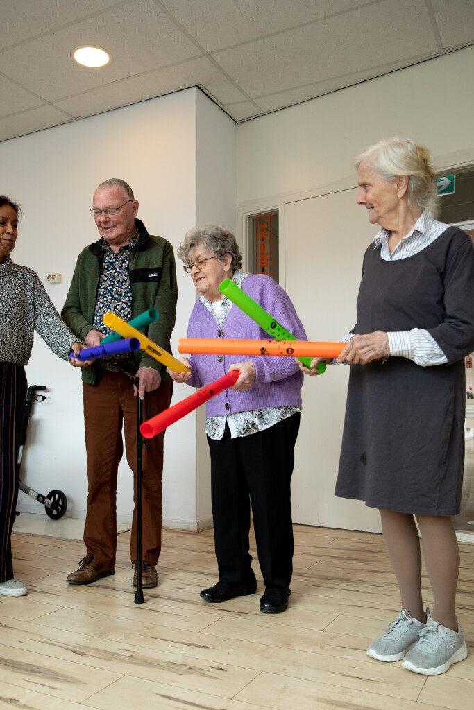 vrijwilligers gezocht voor onze dagbestedingen in Maassluis Vlaardingen en Schiedam