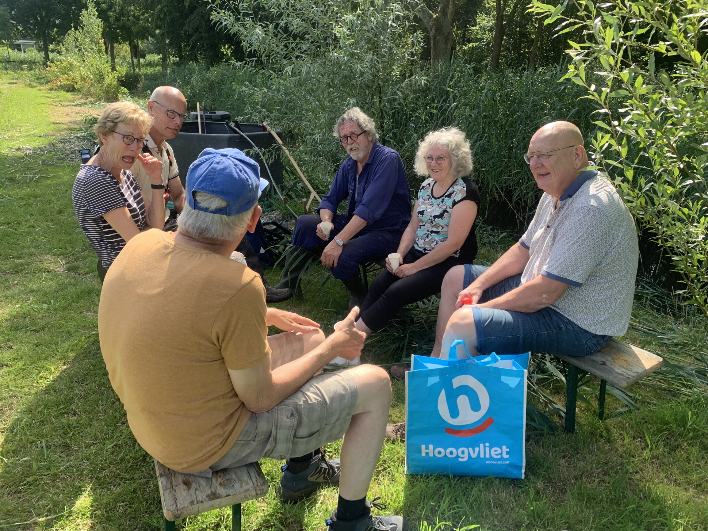 Wie wil ons komen helpen in het Park bij Kethel