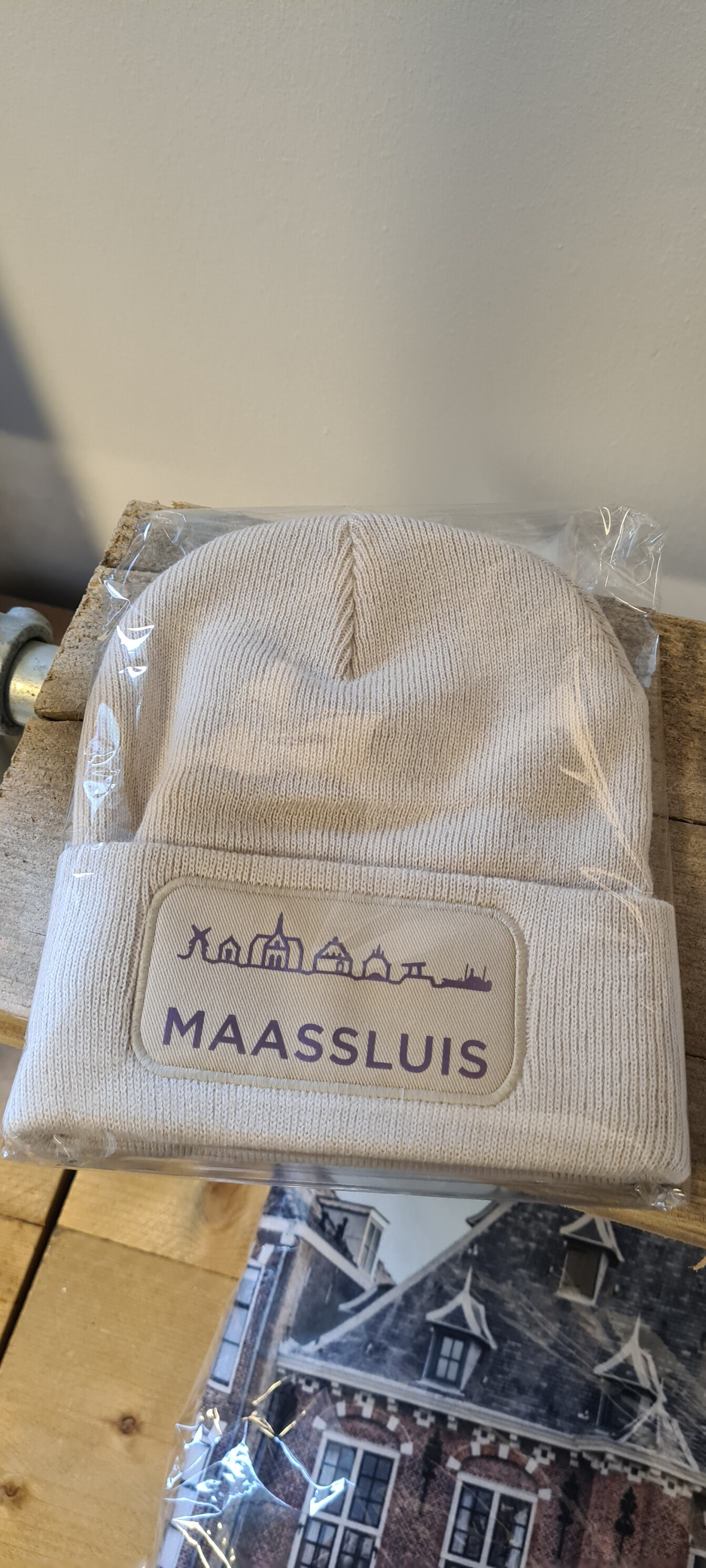 Warme muts met skyline Maassluis