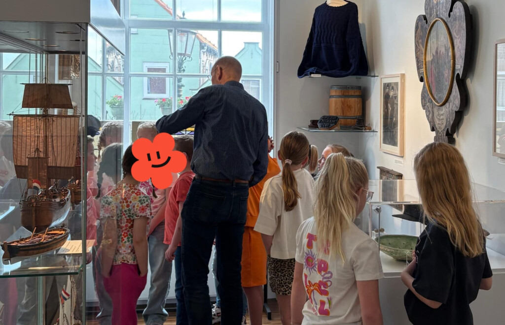 Museumdocent vol verhalen gezocht!