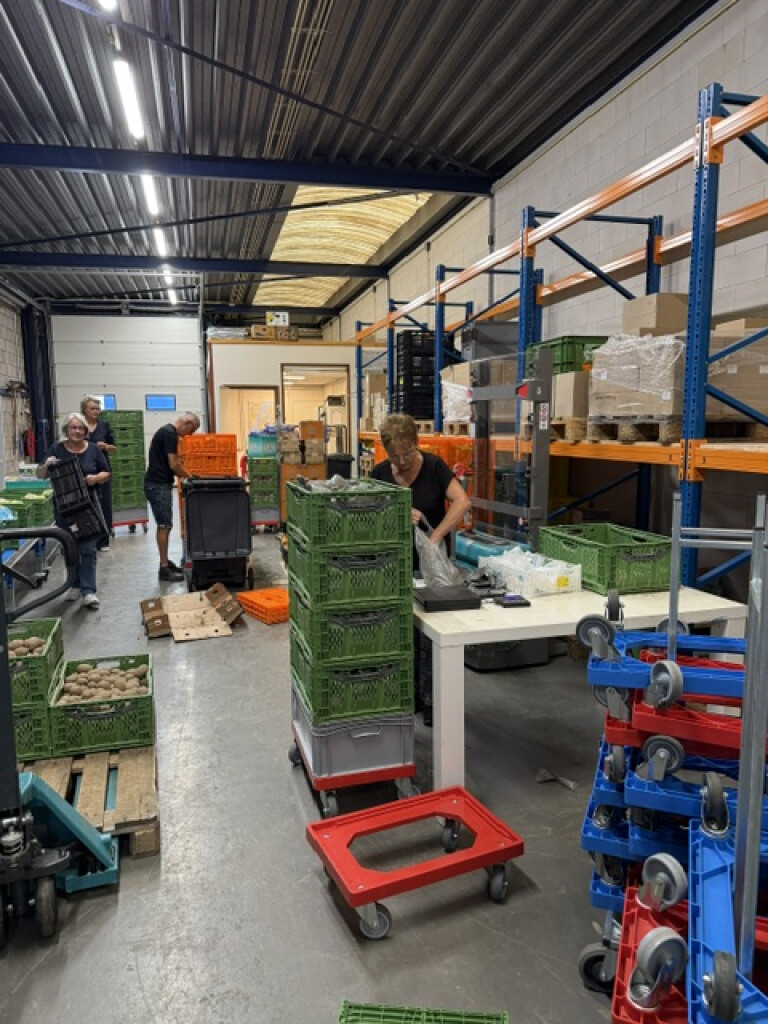 Medewerker voedselbank Schiedam